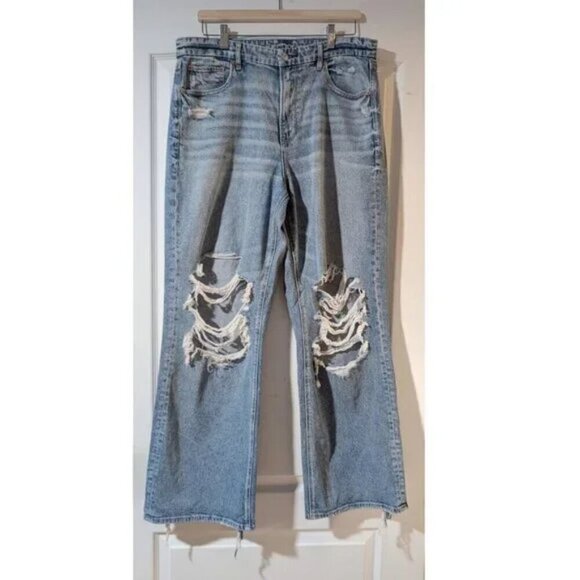NEW AE | Stretch Curvy Super High-Waisted Baggy Straight Jean - Picture 2 of 12